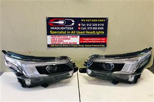 Subaru Outback left and right side Full LED headlights 