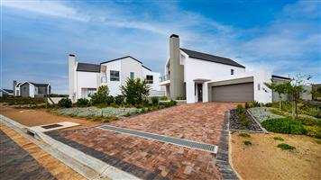 2-Bedroom Freehold Home in Langebaan Country Estate