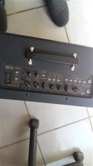 Vox VT20X Guitar Amplifier + Electro-Harmonix Wailer-Wah Pedal