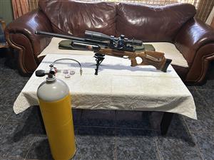 Pcp air rifle for sale .Hudson Nova Star 5.5 mm fitted with Discovery Scope VT-Z