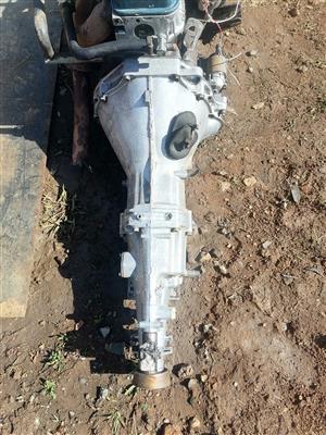 5 speed gearbox Nissan 1400 for sale