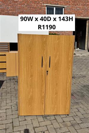 LOCKABLE OFFICE FILING STORAGE CUPBOARD