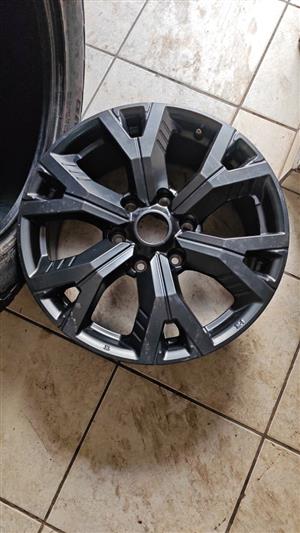 18inch Isuzu V-Cross/X-Rider OEM mag to use for spare wheel 