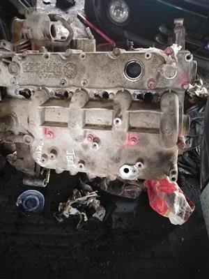 2.5crd Jeep cherokee engine for stripping, block sump and cylinder head