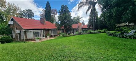 House For Sale in Morningside Manor