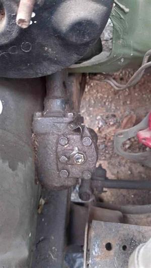 Nissan 1400 steering box