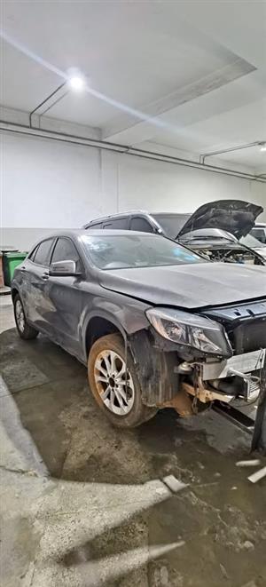 2015 MERCEDES BENZ GLA200 - BREAKING FOR SPARES