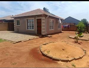 House to Rent In the Orchards