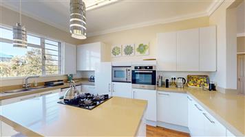 Summerstrand - R1 995 000