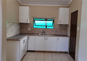 Garden flat to rent in Montclair 