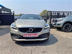 2018 Volvo V40 T4 Cross country Automatic