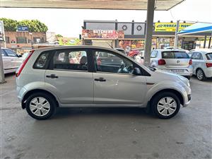 2014 FORD FIGO 1.4 HATCHBACK 