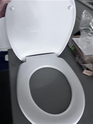 Toilet Seat/Soft Close Lid  x 4  Duravit