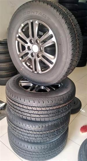 18" Ford Ranger Wildtrack original mags with brand new 265/60/18 Continental  set