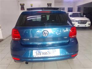 2017 VW POLO TSI 1.2COMFORTLINE MANUAL blue color Sunroof 82000km