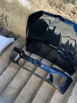BMW M5 G30 M sport front parts for sell in good condition bonnet and bumper