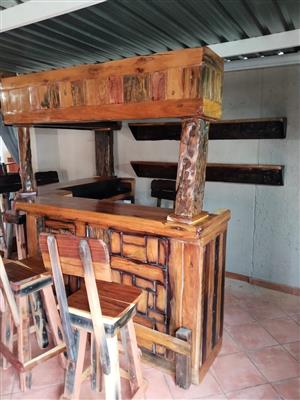 L-bar met stoele R10900