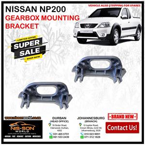 NISSAN NP200 GEARBOX MOUNTING BRACKET