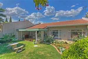 Townhouse For Sale in Bruma