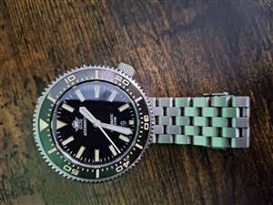 Divers 1000m Saturation Dive watch