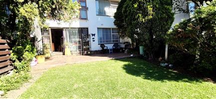Townhouse For Sale in Corlett Gardens