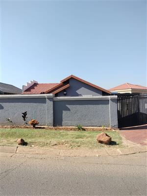 Naturena 2bedroom house for sale 