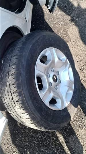 17inch Ford Ranger mag with used 265/65/17 tyre to use for spare