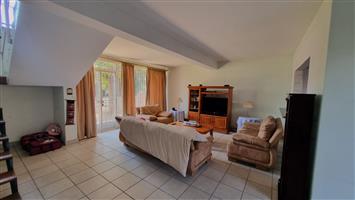 2 Bedroom, 1.5 Bathroom, Private Garden- Parkdene