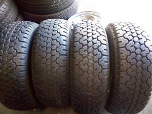Set of 245/70/16 Dunlop A/T tyres with about 95% thread life left on them