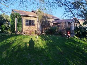 Spacious 3 Bedroom with a Separate Bachelors Flatlet - Prefect for Extended Family or Extra Income!