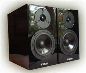 Yamaha NS-BP300 Speakers