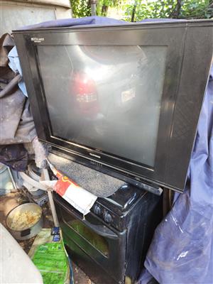 2x color tv,s .defy stove and 2x twin tub washing machines in working order