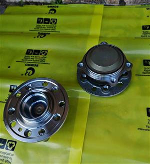 MERCEDES -BENZ W205 FRONT WHEEL HUB BEARING