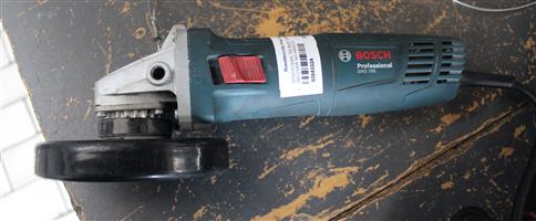 BOSCH GWS 700 BABY GRINDER W/COVER NO HANDLE S065332A