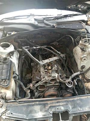 Mercedes Benz complete running engine's, parts and spares available for sale