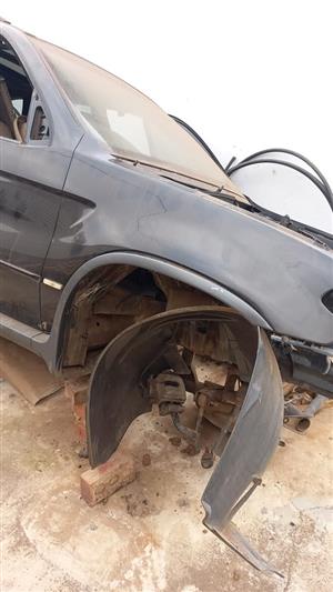 Bmw e53 stripping fore spares
