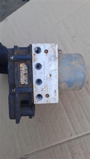 Toyota Auris ABS pump for sale used 