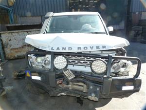 Land Rover Discovery 4 V6 TD 3.0 Diesel AT White - 2013 SPARESBOYZ STRIPPING FOR