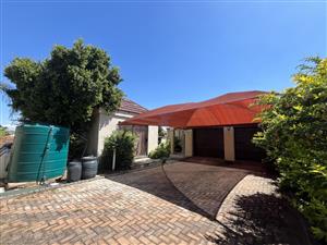House For Sale in Bendor