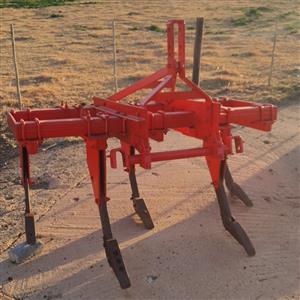 5 TINE RIPPER FOR SALE