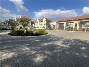 Lovely 2 bedroom unit in sought after estate
