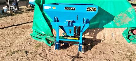 New Fertiliser Spreader for sale