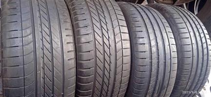 Four 265/50/19 Goodyear F1 SUV tyres for sell with sufficient threads