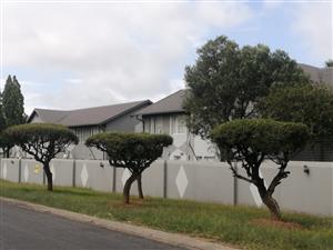 Townhouse For Sale in Ridgeway Ext 4