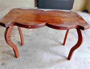 SMALL VINTAGE ORNATE WOODEN TABLE