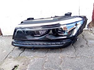 VW Tiguan headlight left side for sale
