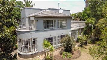 A HOME FOR THE BIG FAMILY IN WEBBER, GERMISTON. IDEAL FOR BUSINESS OFFICES.