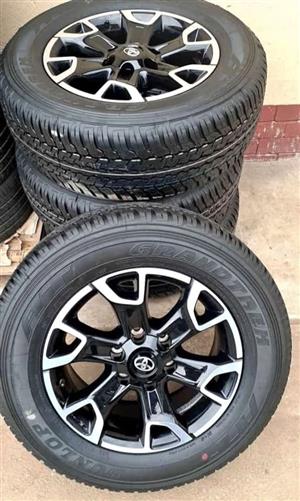 18inch Toyota Legend 50 original mags with brand new 65/60/18 Dunlop Grandtrek A/T 