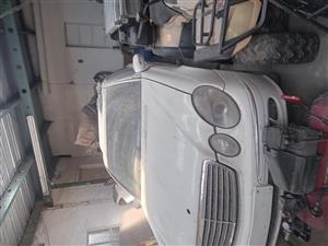 Mercedes 2011 strip for spares