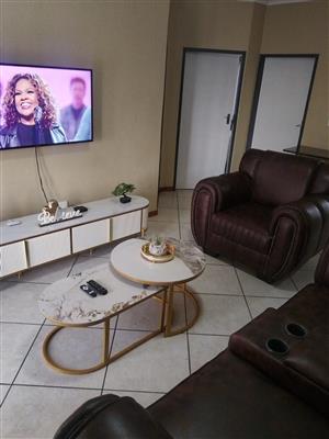 Fully furnished apartment in Ferndale Randburg